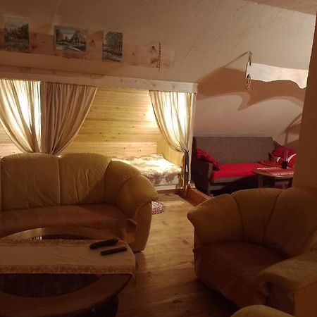 Agrohaczow Za Rzeka Apartament 8-Osobowy Eksteriør billede